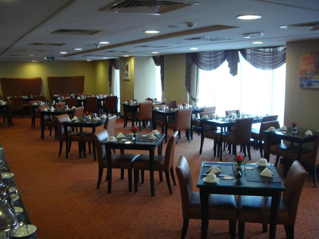Paragon Hotel Abu Dhabi Esterno foto