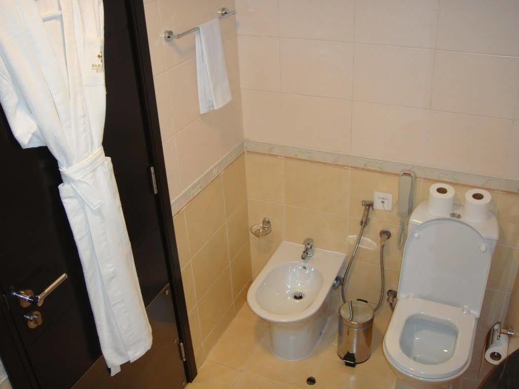 Paragon Hotel Abu Dhabi Esterno foto